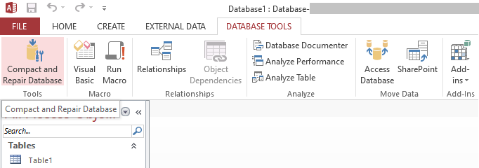 Sélectionner Compact and Repair Database (compacter et réparer la base de données)