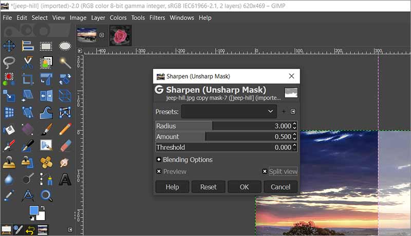 Unsharp Mask box with split screen in background Gimp