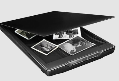 digitizing old photos using scanner