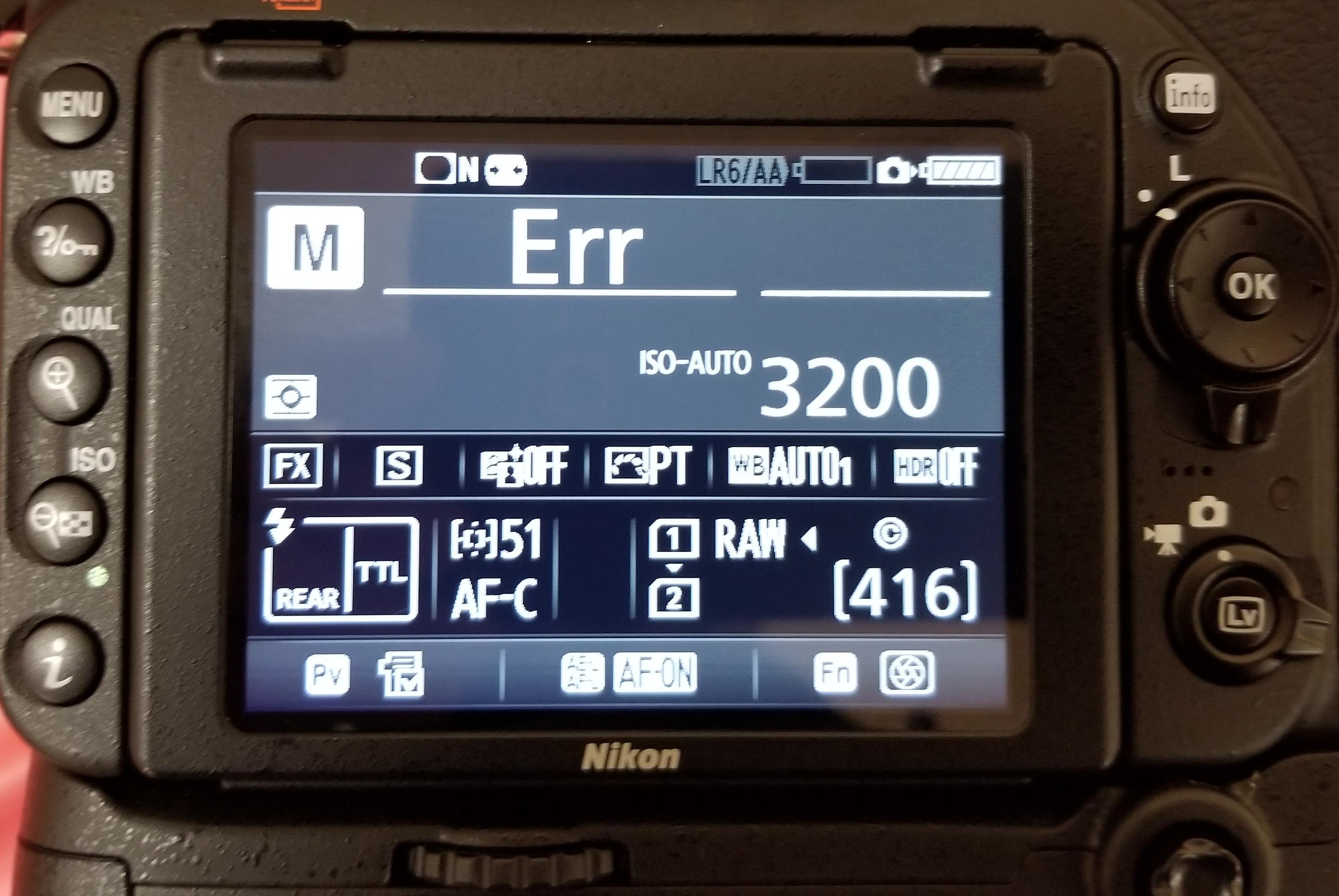 Errori dell’obiettivo della fotocamera - ERR, FEE, For, E, ecc
